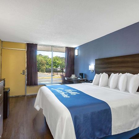 Days Inn By Wyndham Hampton Near Coliseum Convention Center Kültér fotó