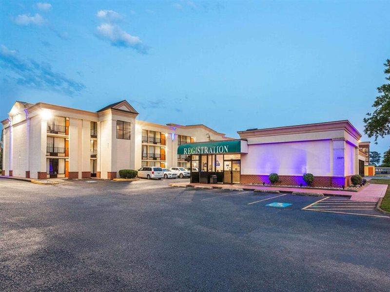 Days Inn By Wyndham Hampton Near Coliseum Convention Center Kültér fotó