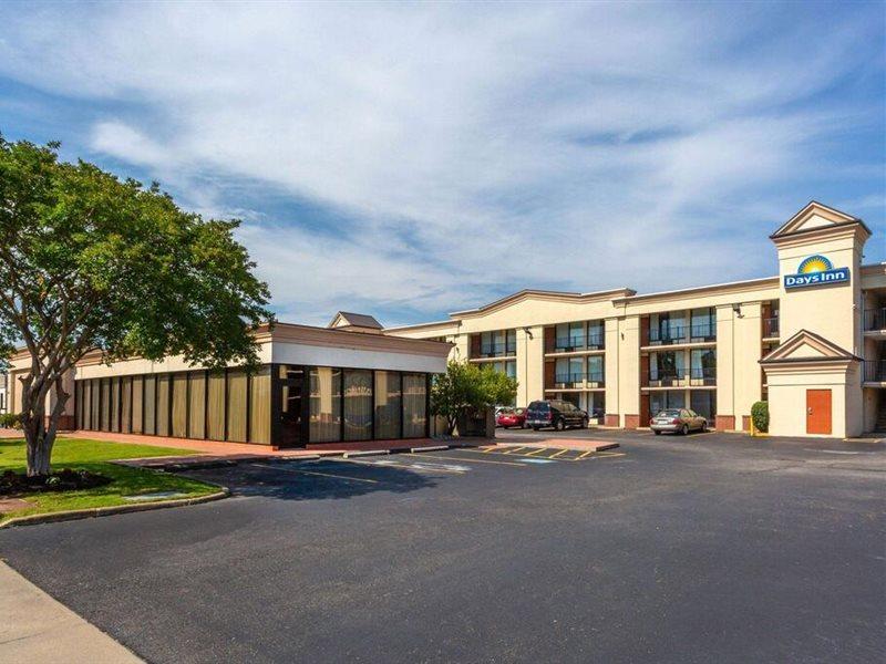Days Inn By Wyndham Hampton Near Coliseum Convention Center Kültér fotó