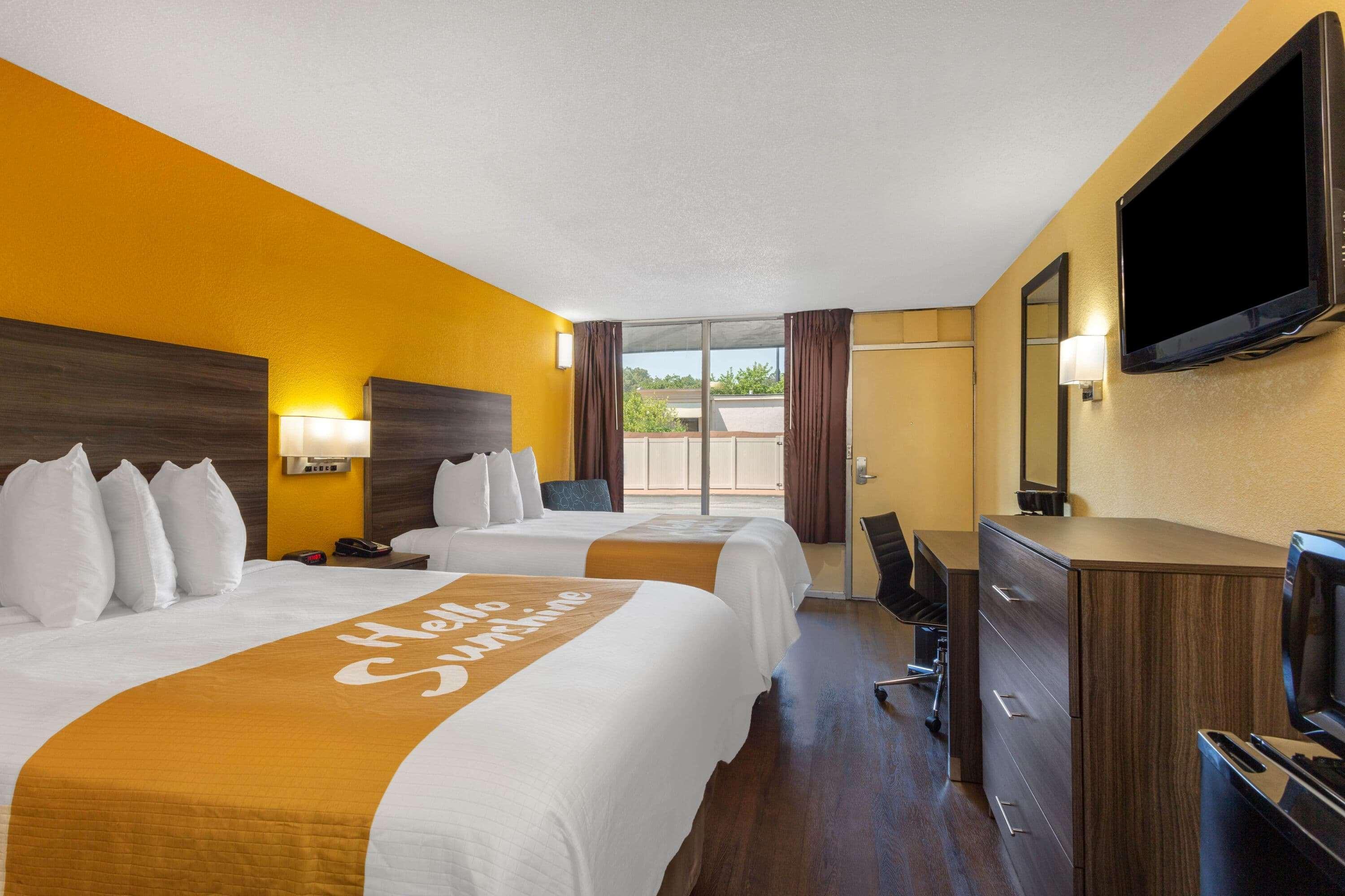 Days Inn By Wyndham Hampton Near Coliseum Convention Center Kültér fotó