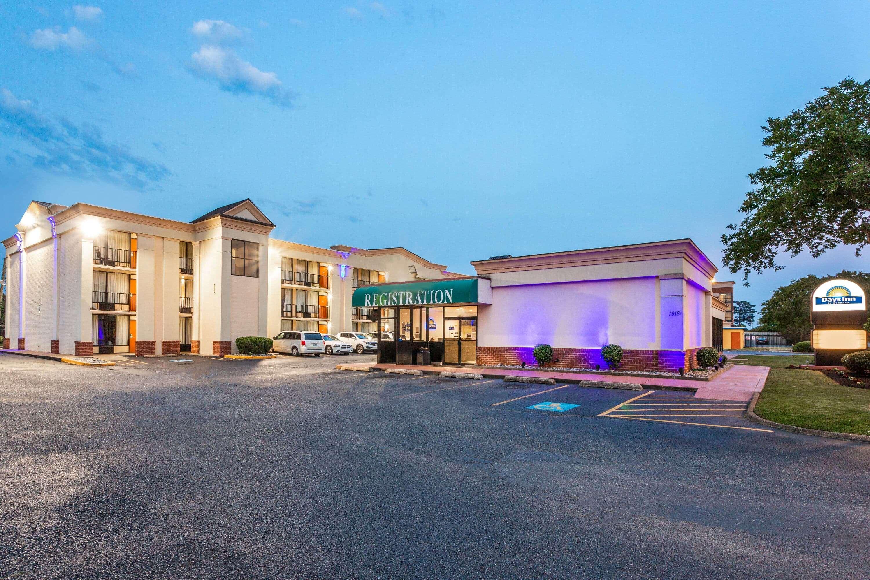 Days Inn By Wyndham Hampton Near Coliseum Convention Center Kültér fotó