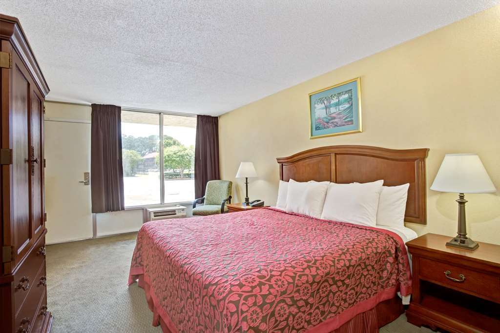 Days Inn By Wyndham Hampton Near Coliseum Convention Center Szoba fotó